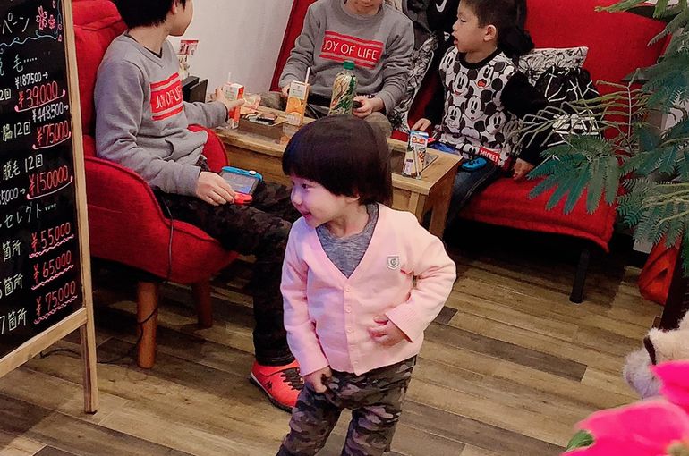 子どもたち仲良く遊んでる