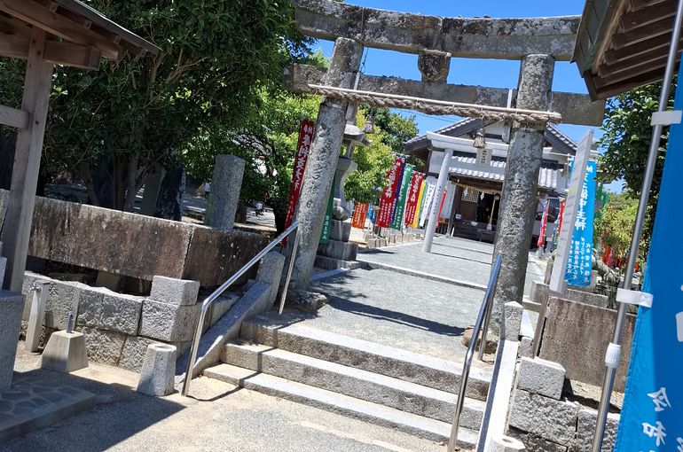 福岡市早良区ドルチェヴィータ★宗像市摩利支神社様