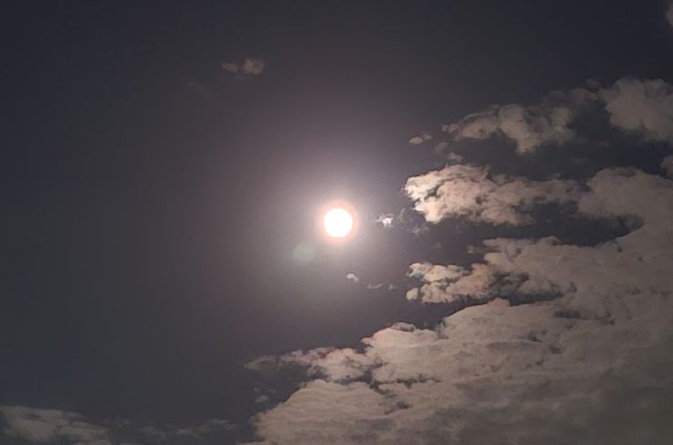 福岡市早良区ドルチェヴィータ★スーパームーン！月光浴で運気爆上がり