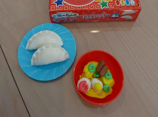 息子と粘土遊び